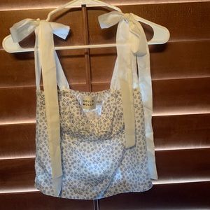 Hello Molly crop top